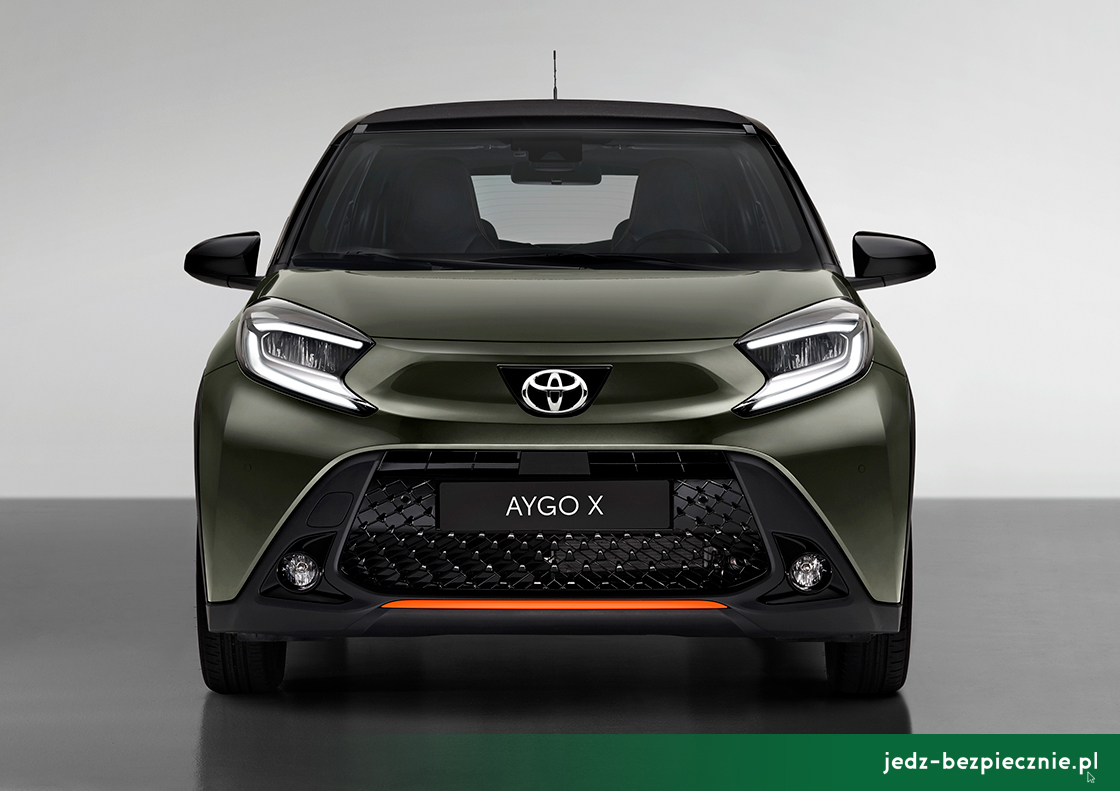 Premiera tygodnia - Toyota Aygo X - przód auta w limitowanej wersji w kolorze Cardamom
